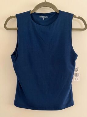 Abercrombie & Fitch Bra-Free Crewneck Tank - Deep Blue